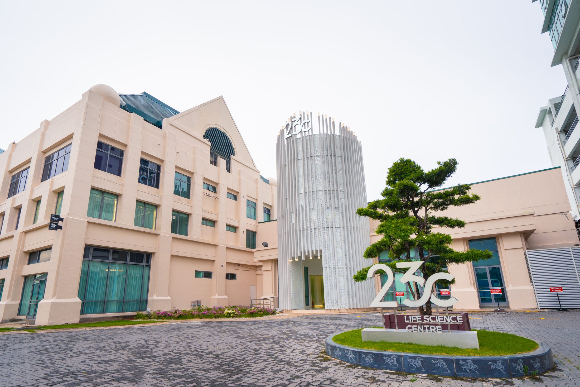 23C Life Science Centre exterior facility